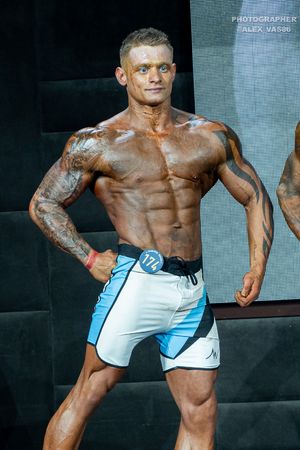 MEN'S PHYSIQUE новички